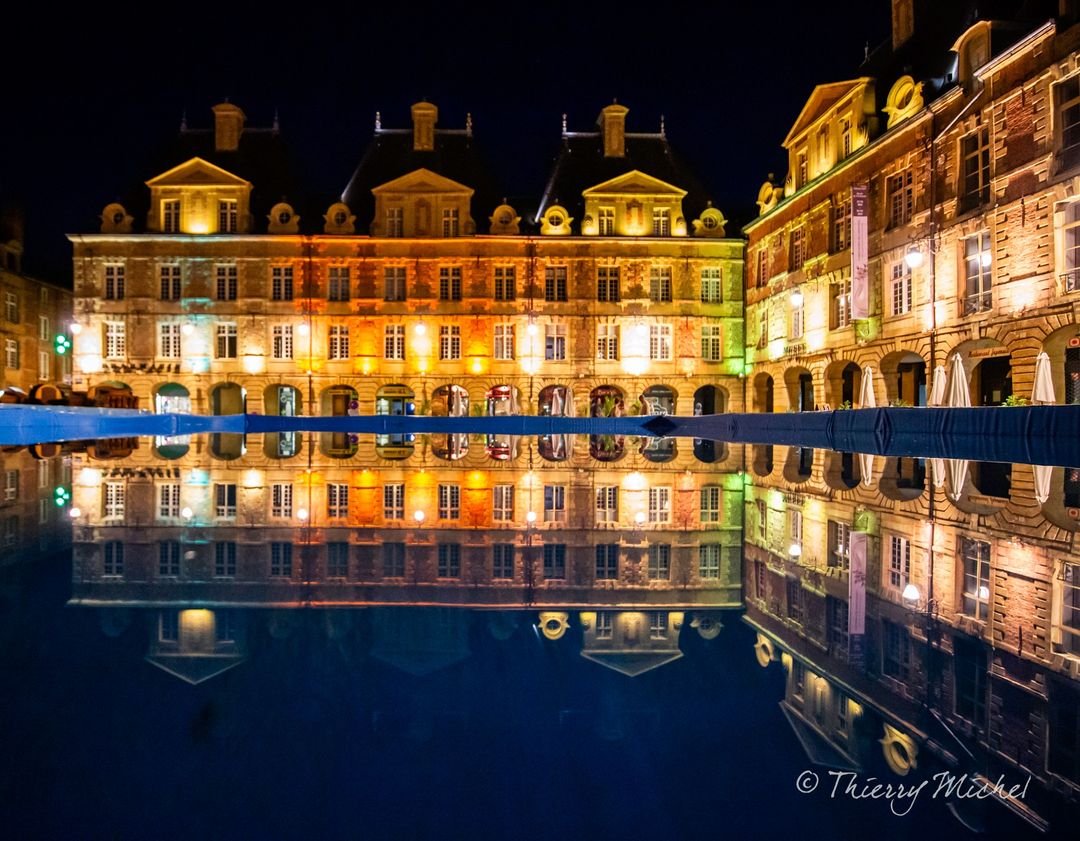 thierrymic's tweet photo. La belle #placeducale à #charlevillemezieres dans les #Ardennes pour la #plageducale https://t.co/wwJC3pQUkK