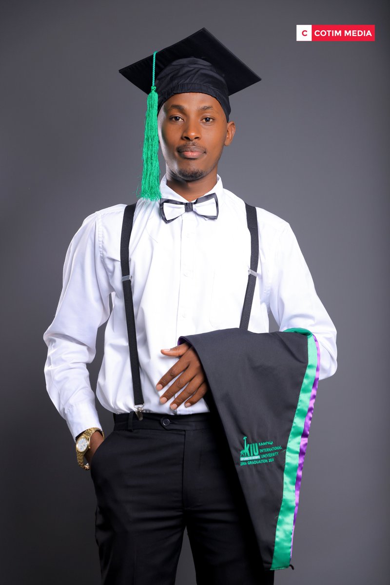 cotimmedia's tweet photo. Another KIU Graduate https://t.co/C8afTXZGxg