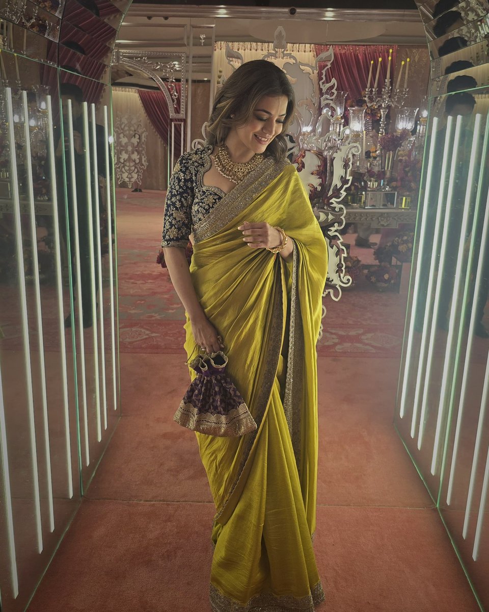 OnlyHeroines's tweet photo. #NishaAggarwal ✨ https://t.co/JXG9knWGIg