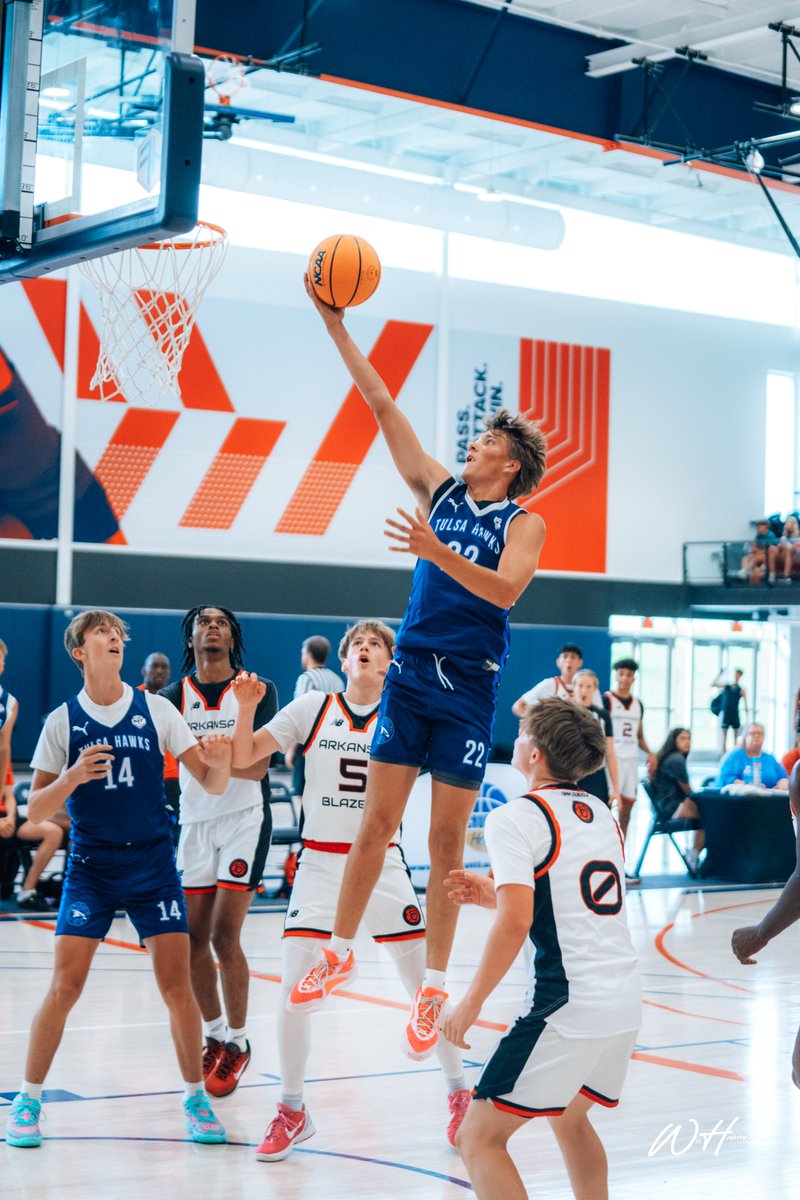 Tulsa Hawks Basketball (@tulsahawks) on Twitter photo KC Live Period closed with our 17U team completing a 4-0 weekend along with some staggering averages ⤵️
<a href="/RL_Hoops/">RecruitLook Hoops</a>
Jacob (<a href="/Jacob__Gooden/">Jacob Gooden</a>)
24 pts, 4 asts, 3 rebs, 61% shooting 🤯
Displayed ability to score in bunches while also setting up his teammates
Cash (<a href="/Cashmcalvain3/">cashmcalvain</a>)
18 KC Live Period closed with our 17U team completing a 4-0 weekend along with some staggering averages ⤵️
<a href="/RL_Hoops/">RecruitLook Hoops</a>
Jacob (<a href="/Jacob__Gooden/">Jacob Gooden</a>)
24 pts, 4 asts, 3 rebs, 61% shooting 🤯
Displayed ability to score in bunches while also setting up his teammates
Cash (<a href="/Cashmcalvain3/">cashmcalvain</a>)
18