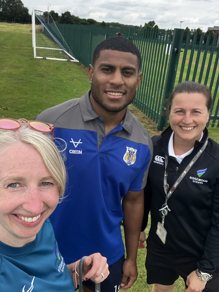 VickiSarah22's tweet photo. Thats a wrap! Sports day 2024! What a day, what a team! 🏆😁 Made even more special by a visit from Joe Lovodua from @Doncaster_RLFC #TeamRidgewoodPE https://t.co/43bu4ORcqt