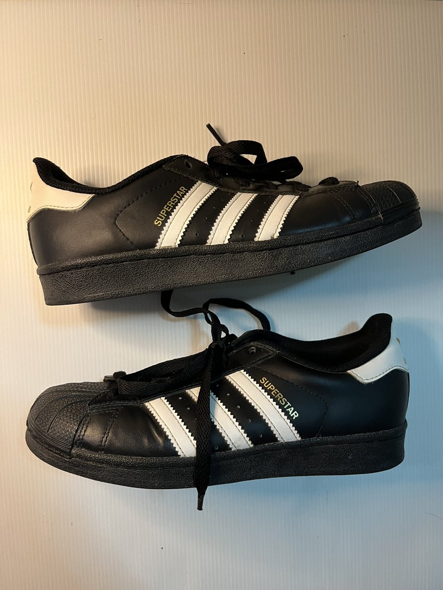 fourz1444's tweet photo. 37.5/23.5CM Superstar
950 รวมส่ง แท้💯

#รองเท้าadidas #ร้องเท้ามือ2 #รองเท้ามือ2 #ส่งต่อ #ส่งต่อรองเท้า #ส่งต่อรองเท้าadidas #ส่งต่รองเท้ามือ2 #ส่งต่อรองเท้ามือสอง #ปล่อย #ปล่อยรองเท้า #ปล่อยรองเท้ามือ2 #ปล่อยรองเท้ามือสอง #รองเท้ามือ2adidas #adidassuperstar https://t.co/5CoEKvOhrE