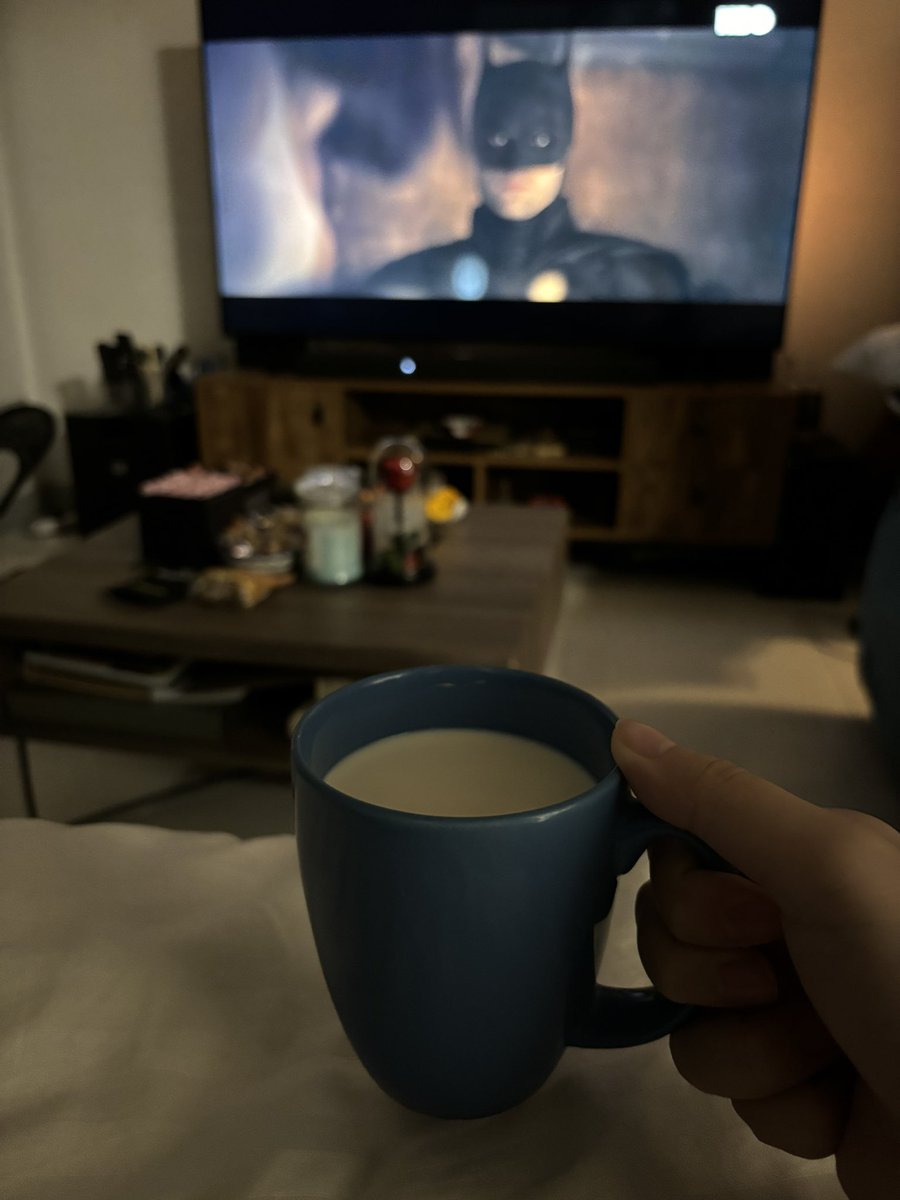 saintpattinson's tweet photo. livin my life drinkin some milk watching the batman without som bitches in my ear telling me i can't https://t.co/iRD7Zum9HN