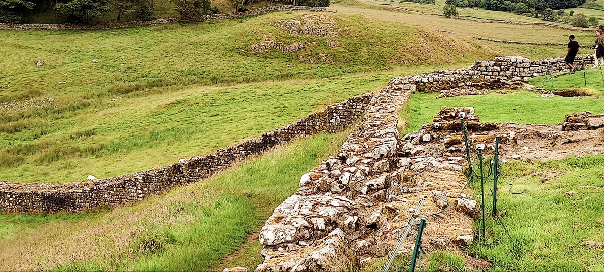 BmageeMagee's tweet photo. BL Journey: Scottish Highlands, Loch Ness, Edinburgh, Housteads at Hadrian's Wall. Had a Great Visit. bmagee #redbudhs  #redbud132 https://t.co/GZBjHirDbG