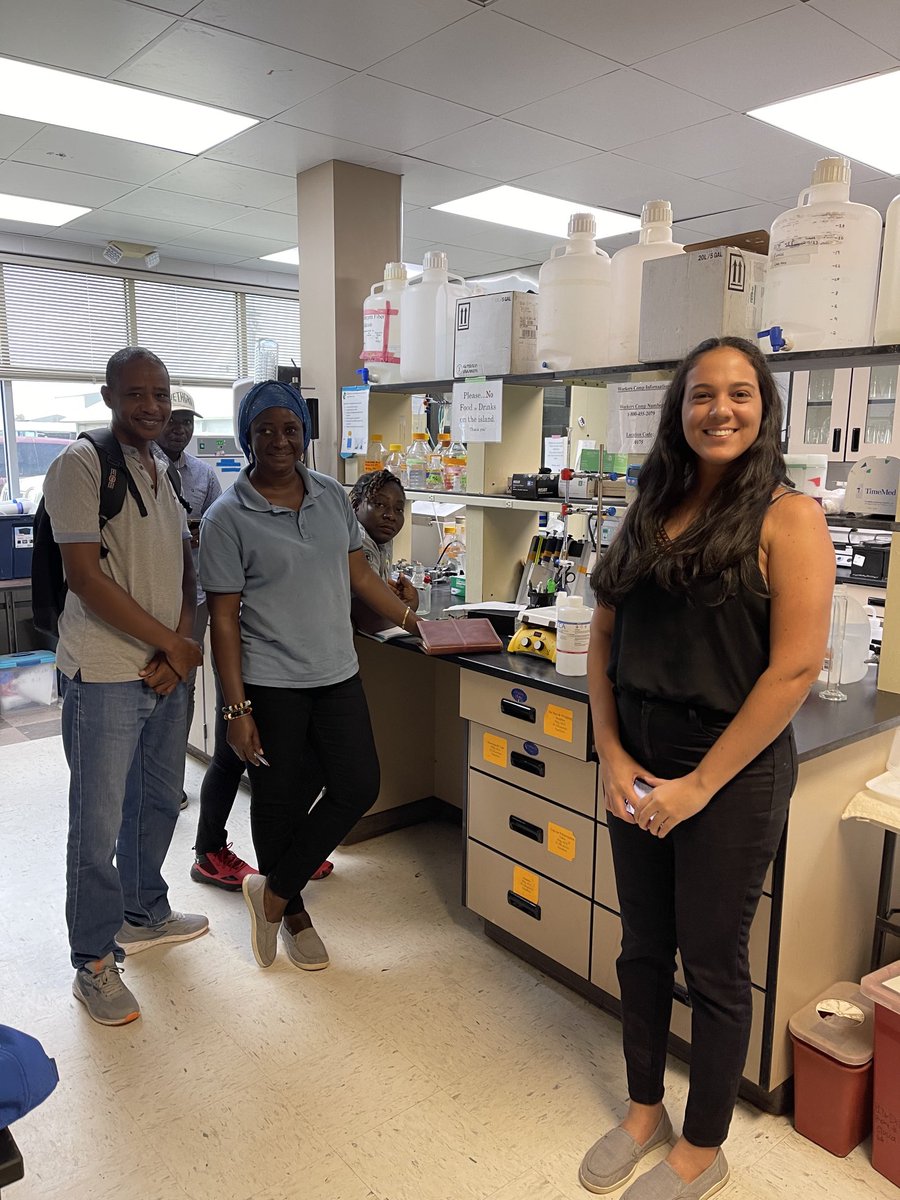 Busy morning four our USDA Fellows! Thanks to Larry Ford and Bill Conrad for hosting us at their farms, and to Camila Souza for demonstrating in the lab the soil-test biological activity! ⁦<a href="/UF_IFAS/">UF/IFAS</a>⁩ ⁦<a href="/UFIFASAgronomy/">Agronomy at UF</a>⁩ ⁦<a href="/nutridairy/">Diwakar Vyas</a>⁩ ⁦<a href="/UF_IFAS_GFSI/">UF IFAS Global Food Systems Institute</a>⁩
