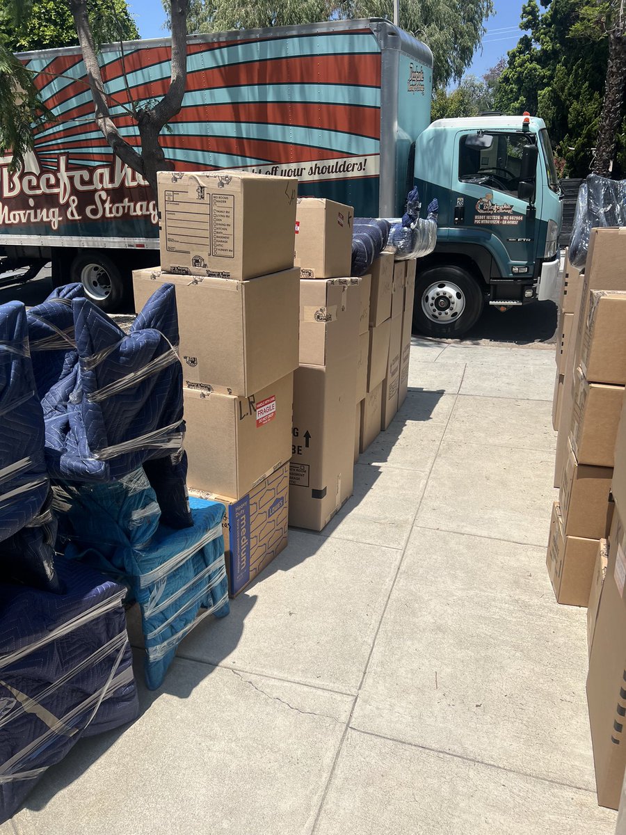 BeefcakeMoving's tweet photo. Need a #mover ? #Moving out of #California ? Need #packing services ? Hire the pros at Beefcake Moving. Local &amp; Long Distance #Mover https://t.co/Xcqrapn0S3