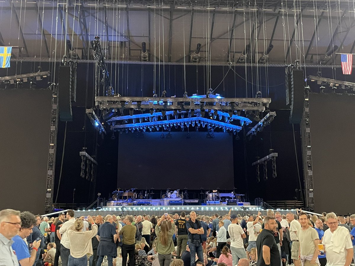 Stockholm, first round! #BruceSpringsteen