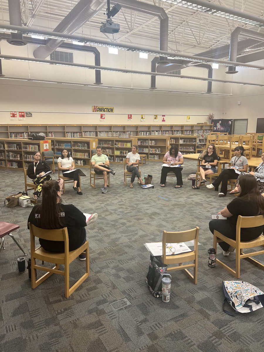 PrincipalJHood's tweet image. New ⁦@PaseoRattlers⁩ staff are participating in training to support student learning environments including engagement, positive relationships, and responses to challenging situations. #RestorativePractices ⁦@DVUSD⁩ #WeArePaseo 🐍⭐️