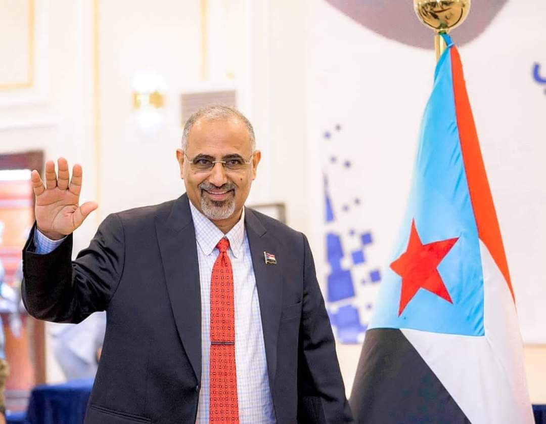 لا يحبك إلا مؤمن ولا يبغضك إلا كافر. 
حفظك الله ورعاك