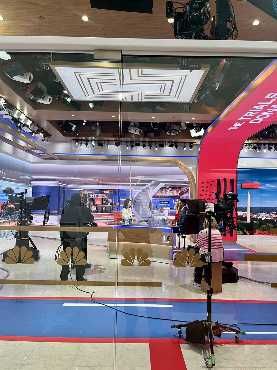kellyhymanTV's tweet photo. Here's a glimpse of the action behind the scenes at MSNBC studios in NYC! 🎥✨ So much goes into bringing the news to life. 

@MSNBC @AnaCabrera @TemidayoLaw #AnaCabrera #temidayoLaw #msnbc #kellyhyman #legalanalysis #legalinsights #legalcommentary #legalexpert #BehindTheScenes #NYC