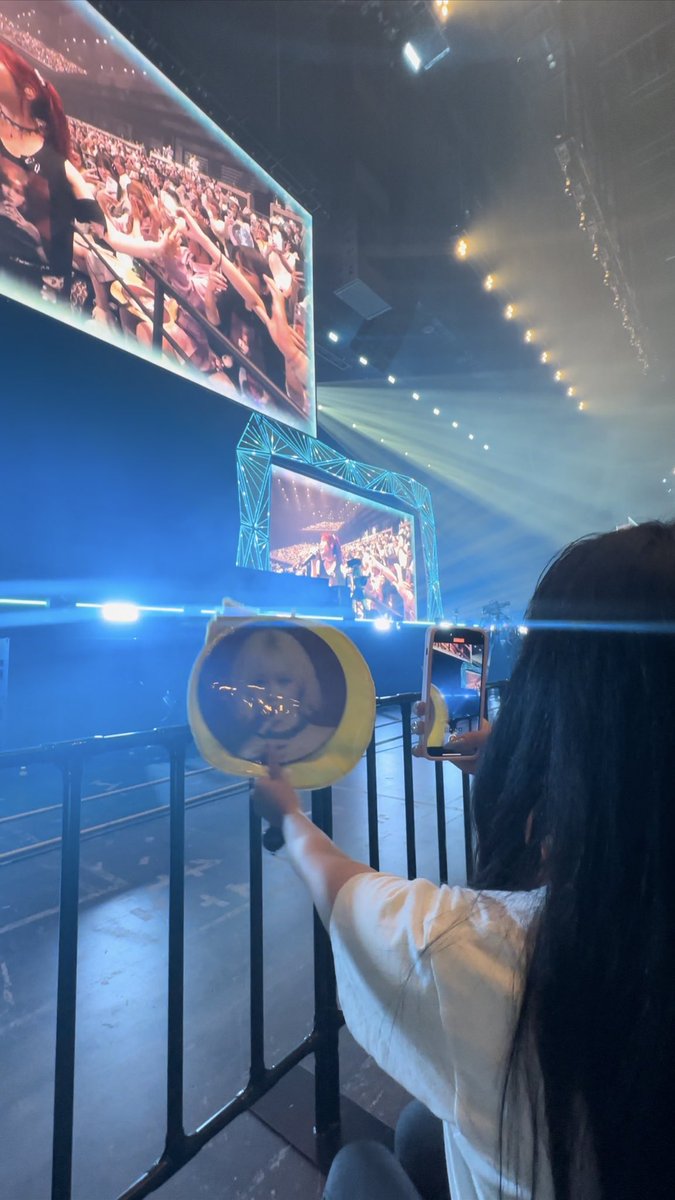 onanate's tweet photo. kep1er最後のライブで最前席、泣いた😭 https://t.co/JS51XUG1UL