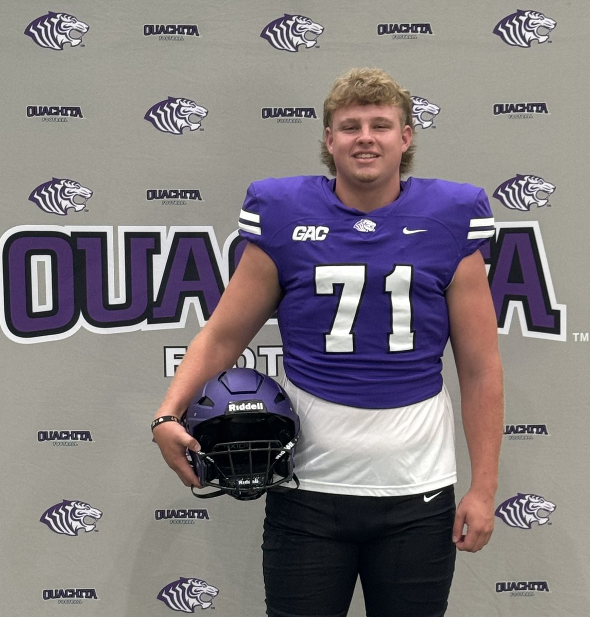 Tate Spray tweet media