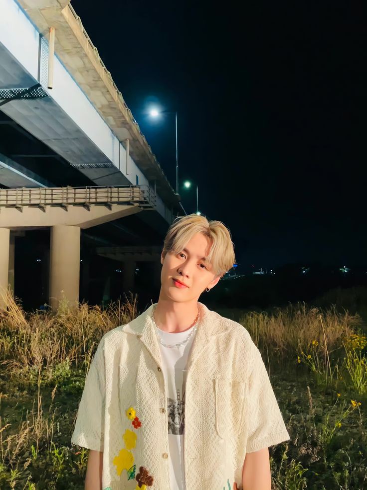 picsforkun's tweet photo. pretty boy https://t.co/dxwloJG29U