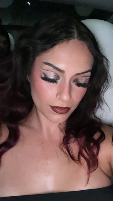 Only pic I have from last night https://t.co/jhPYkgA4S1