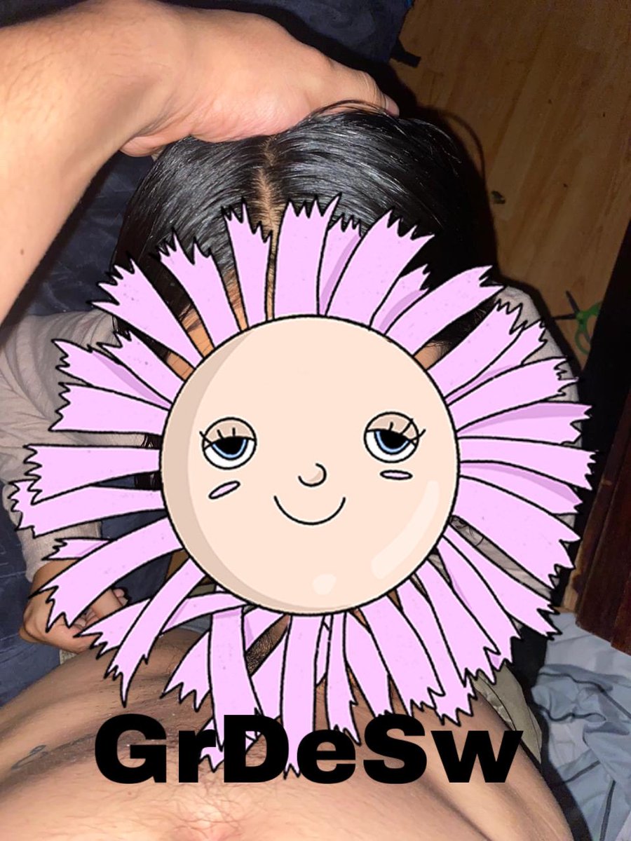 GrDeSw1's tweet photo. Hola buenas tardes tengan todos, aquí le estaba modelando las pestañas a quien las pago 😂 no se ve mucho, ya se, si me di cuenta pero nos dimos cuenta que perdimos muchos seguidores así que a todos los que den RT se las voy a compartir en privado https://t.co/fvne2wSQAd