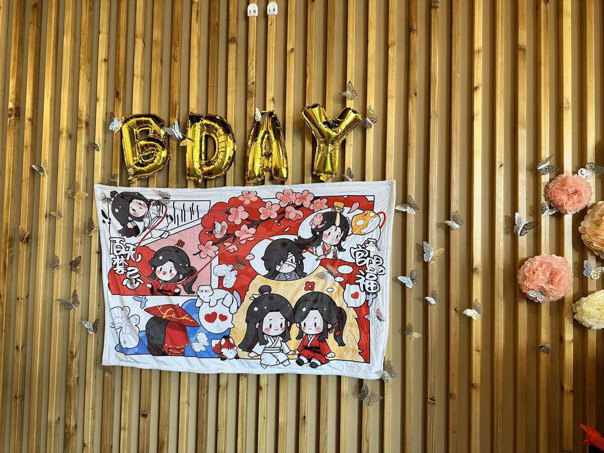 danmeiyeg's tweet photo. Thanks to everyone who came to celebrate HC and XL’s birthdays yesterday! https://t.co/HlJEuzBAyR