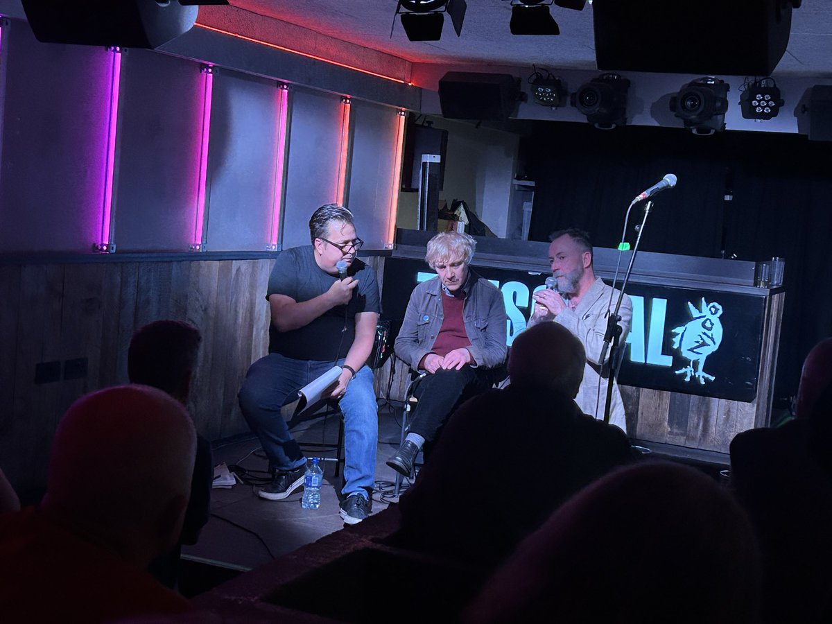 Neil_Murray57's tweet photo. Lovely celebration of all things #ThisIsMemorialDevice Book/Play/Album/Community steered by @gidcoe and led by @reversediorama and @pastels_the Lovely to share with @phigster @GrahamEatough #nigeledwards @thesocial @memorialdevice https://t.co/s7UOlO7rON