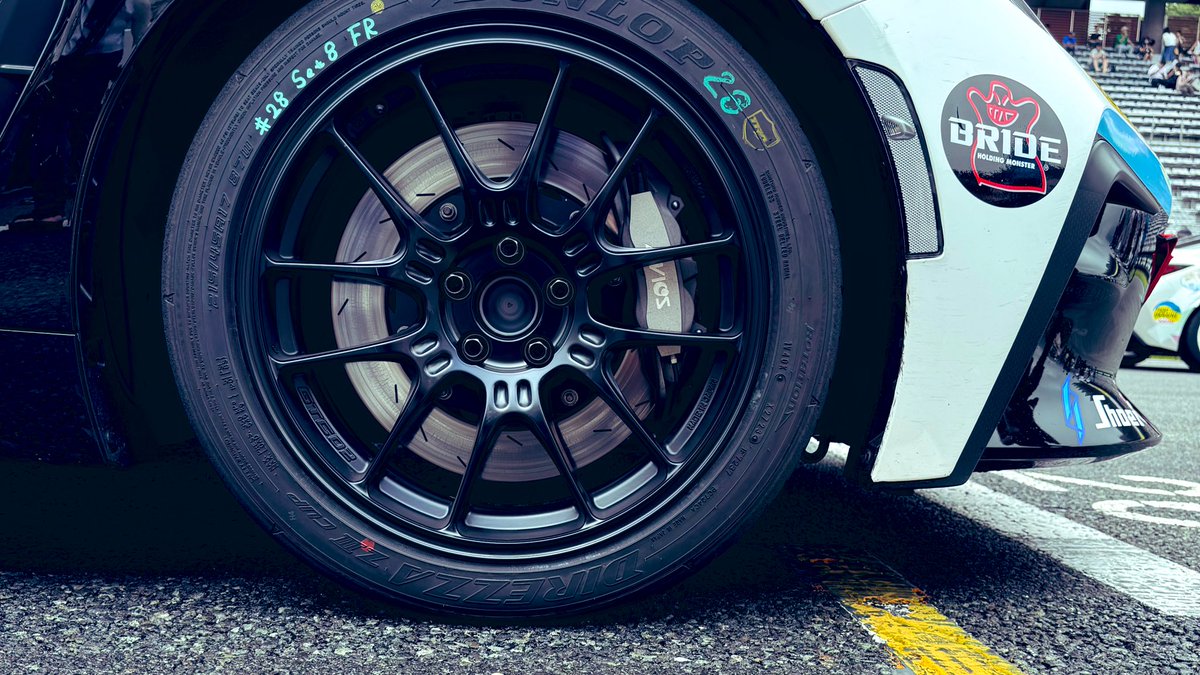 joshisuman_usen's tweet photo. おは情ございシス🦸‍♂️🤚
連休はFELIX のレース観戦に行ってきたぜ！

現地ではイベントなどもやっていてレース以外も楽しめた。車好きなら足が止まるあの名車も(σ`д´)σ

連休明けからあいにくの雨だが今週も頑張ろう💪
#BR86 #ToyotaGAZOORacing 
#企業公式が朝の挨拶を言い合う https://t.co/iJGdVw4MVS