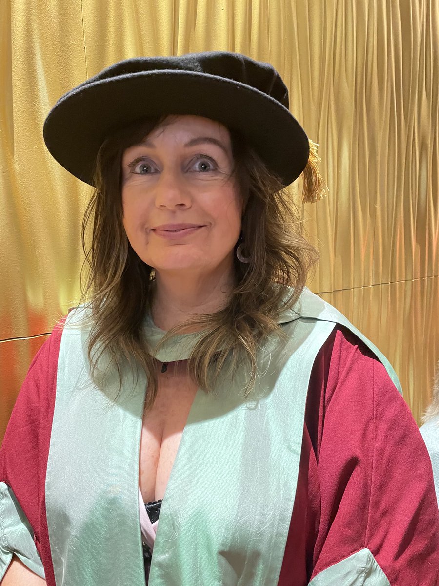 Dr Alison Evans (@alisonevansite) on Twitter photo So today as the end of a six year, part time journey (on top of the day job). Recognised as a Dr, and I have so many people who helped me along the way! <a href="/APLPteach/">APLP: Teacher Education - PDPA: Addysg Athrawon</a> <a href="/UWTSD/">University of Wales Trinity Saint David</a> So today as the end of a six year, part time journey (on top of the day job). Recognised as a Dr, and I have so many people who helped me along the way! <a href="/APLPteach/">APLP: Teacher Education - PDPA: Addysg Athrawon</a> <a href="/UWTSD/">University of Wales Trinity Saint David</a>