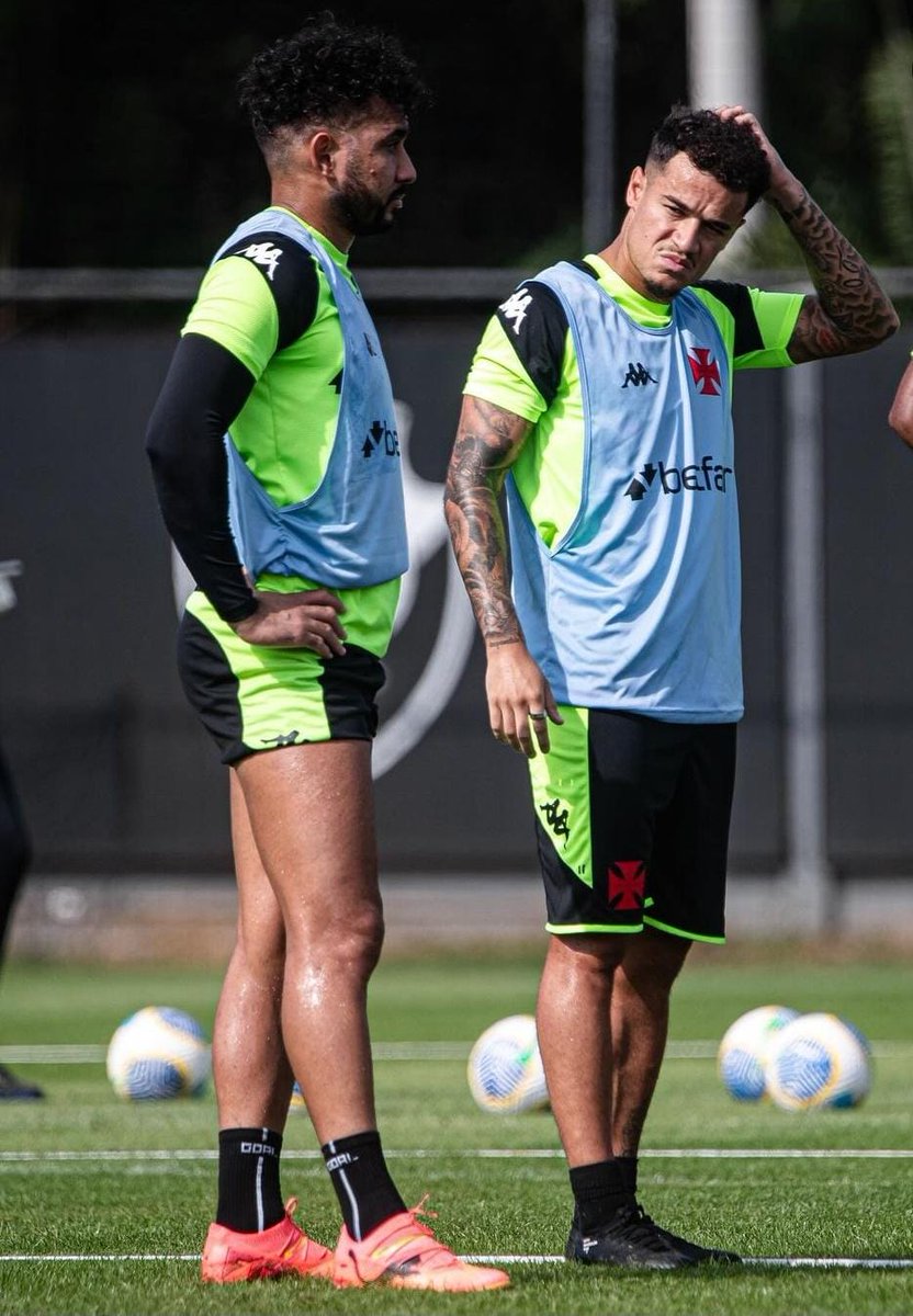 VascainosF's tweet photo. Quem tá ansioso pra ver essa dupla jogando junto? Quem não pode jogar junto é jogador ruim, boa craques 🇧🇷🇲🇫 https://t.co/5QD5tNZQWP