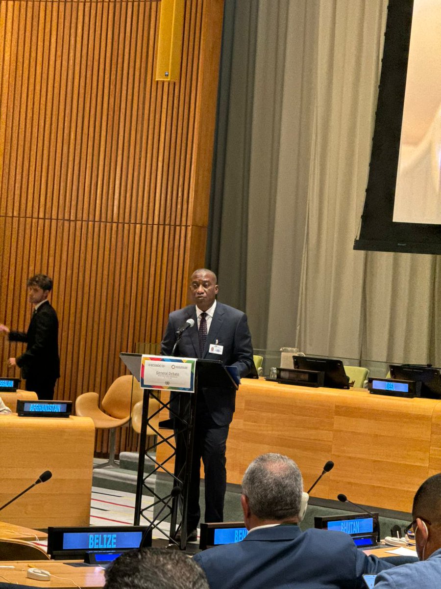 PlanRdc's tweet photo. 📅 15.07.2024 | 🌍 #NewYork #USA
#CoopérationMultilaterale
@Presidence_RDC
Lors des assises de ce jour, le VPM @guylainnyembo_ a rappelé l'urgence d'un sursaut collectif pour la réalisation des #ODD. Pour cela, il a présenté les actions qui doivent selon le gouvernement congolais https://t.co/0sb7smu1O6