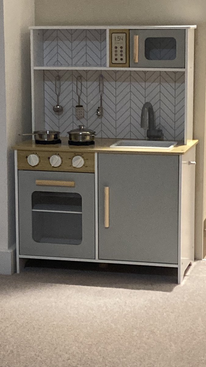 Tom Collins tweet media