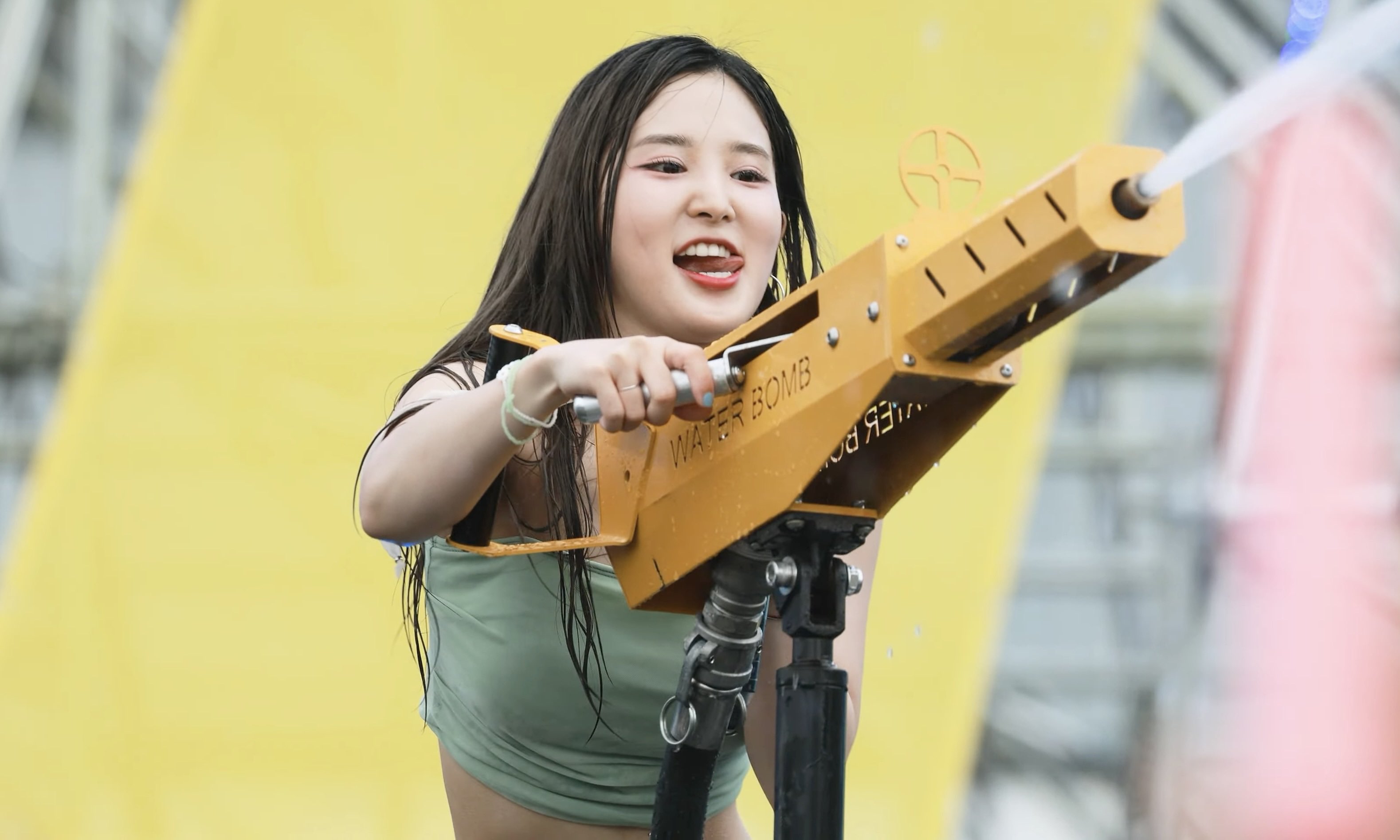 GSj7zfeWAAARsas?format=jpg&name=4096x4096