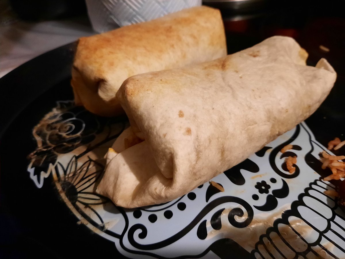 WriterlyWriting's tweet image. I made burritos after doing a load of mince to dip nachos in. Partner has now christened them log-ritos 
#Cooking #cookingfood #cook #homemadefood #burrito