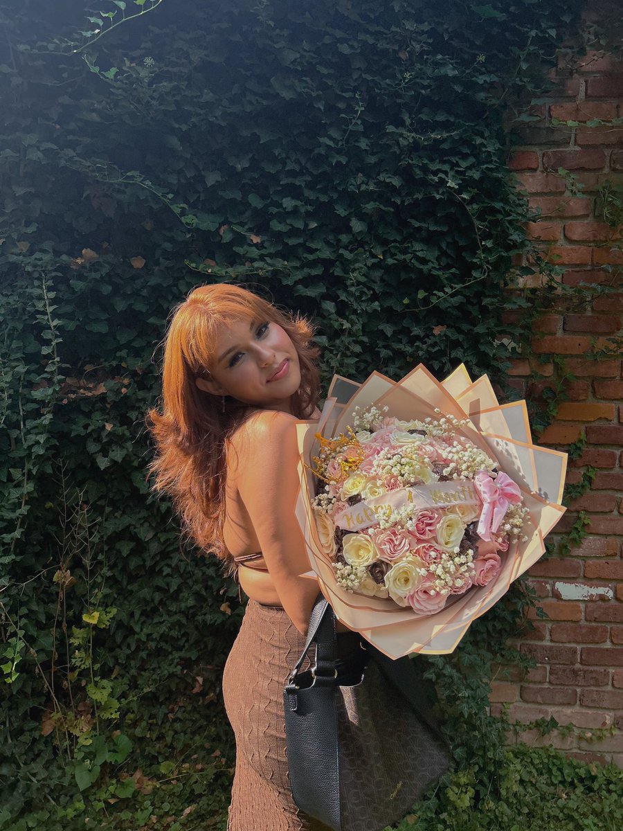 mishellyyy's tweet image. babys first ramo buchon💐🙈