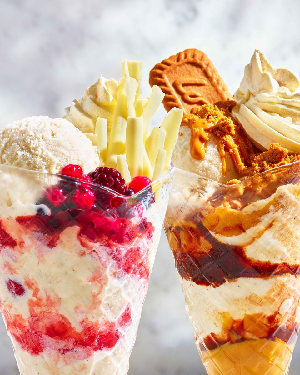 What better way to celebrate the start of the summer holiday than with delicious new summer sundaes from @pizzaexpress! 🙌 

Indulge in the NEW Biscoff Billionaire Sundae, or treat yourself to the refreshing NEW Summer Berry and White Chocolate Sundae 😍🍦