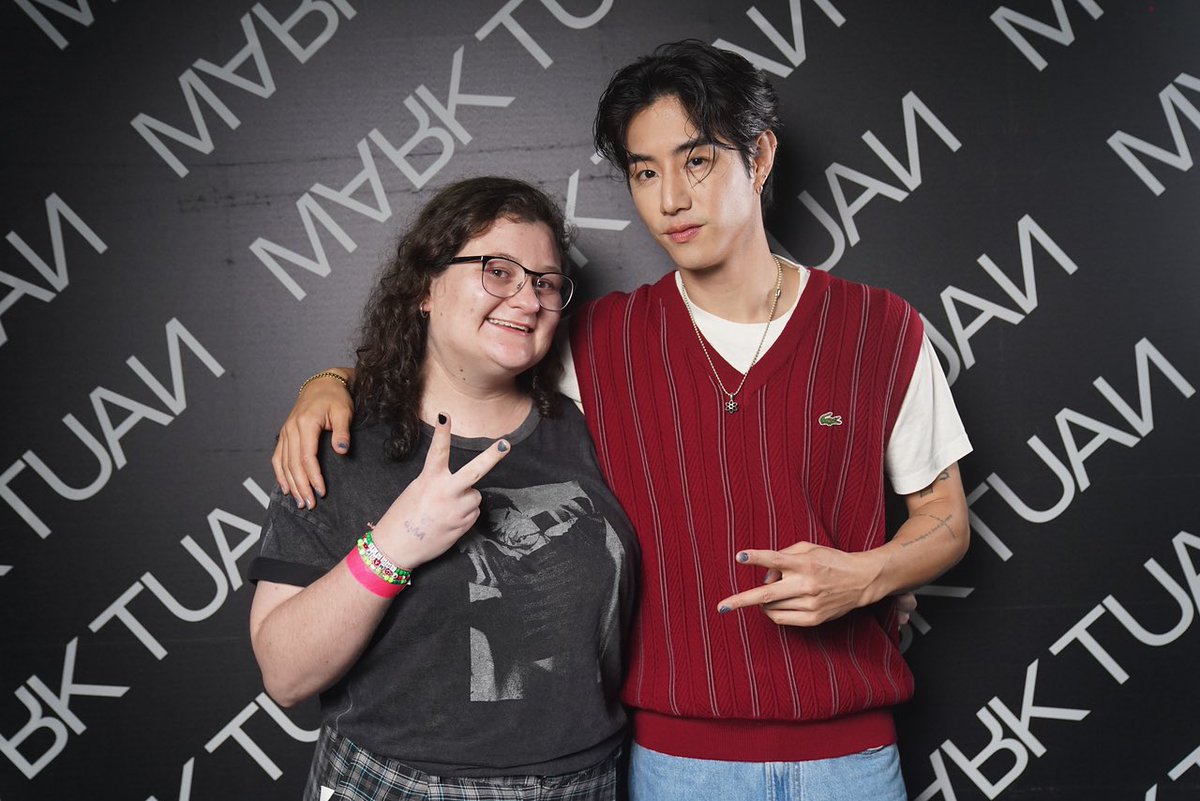 gotmdzs's tweet photo. MARK TUAN EU TE AMO CARALHOOOOOOOOOO https://t.co/8T0NbyfPV3