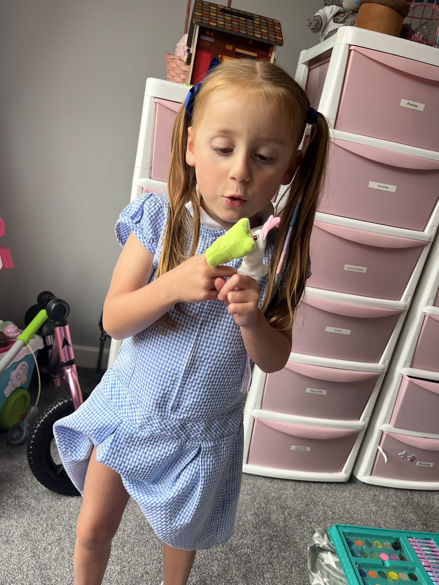 #RainbowPassport Retell a story <a href="/NurserySilas/">St Silas Nursery: Miss Welch - Graham</a> <a href="/CGregoryREMAT/">Miss Gregory REMAT</a> <a href="/stsilasschool/">St Silas CE Primary School</a>