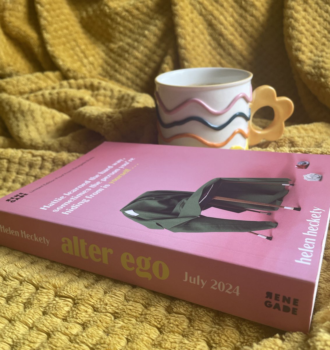 The Debut Digest 💌 tweet media