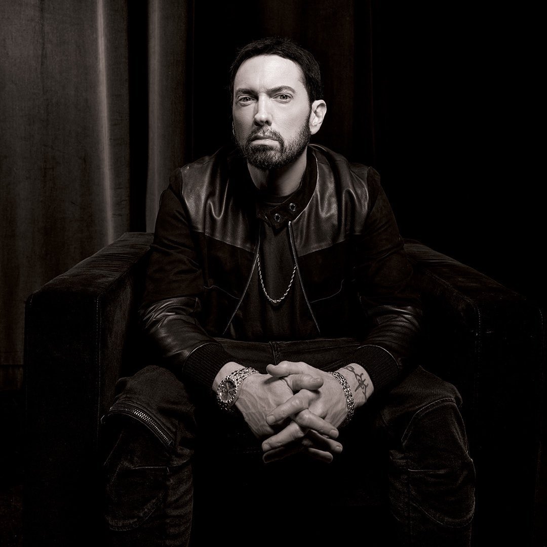 PopBase's tweet photo. ‘The Death of Slim Shady’ by Eminem is aiming for a #1 debut on the Billboard 200 with 300k+ units. (via HITSDD) https://t.co/NFtAC03ubK