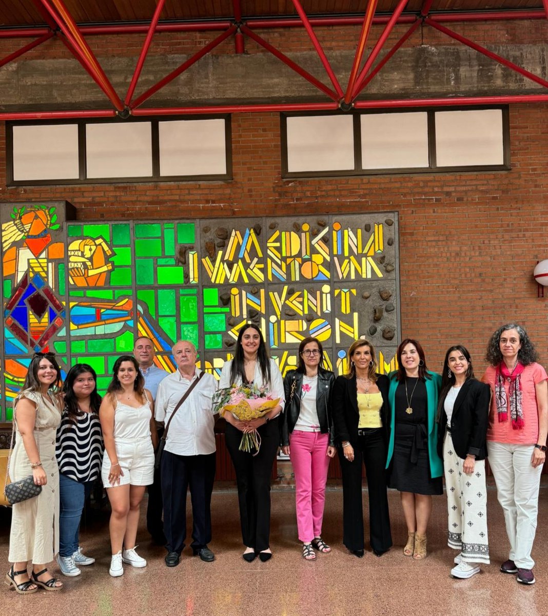 foodsafety_ULE's tweet photo. Tenemos nueva doctora en el Grupo SEGURALI_unileon. Enhorabuena Sarah (Dra. Panera-Martínez). Buen trabajo!!! https://t.co/9sbDfid31p