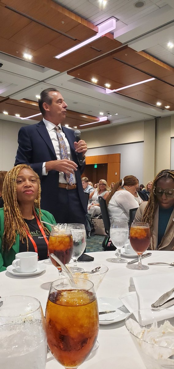 Robynne W. Prince tweet media