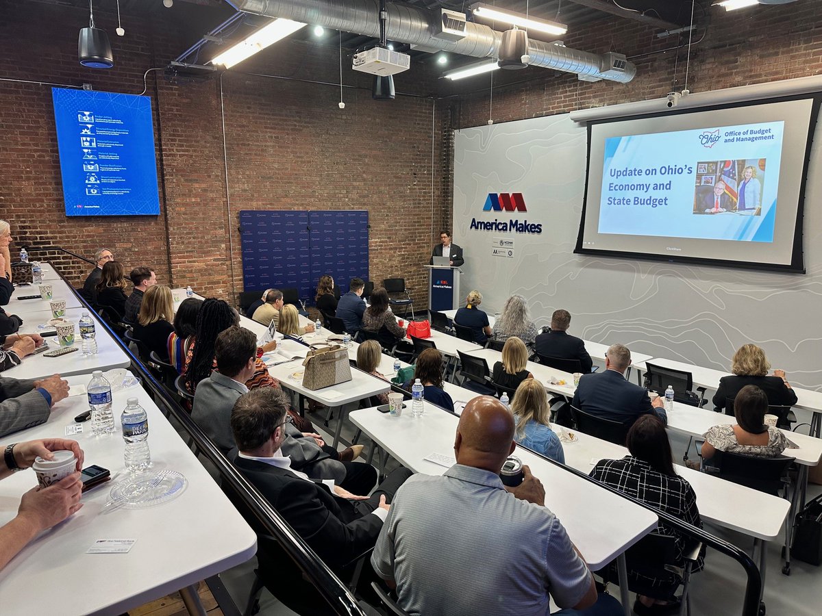 AmericaMakes's tweet photo. @AmericaMakes hosted the @ywchamber's Lattes with Legislators event, convening nearly 50 Chamber members. The event featured Kimberly Murnieks, the Director of the Ohio Office of Budget and Management. The event concluded with private tours of America Makes and the @ybiTweets. https://t.co/f60tYfKhWf