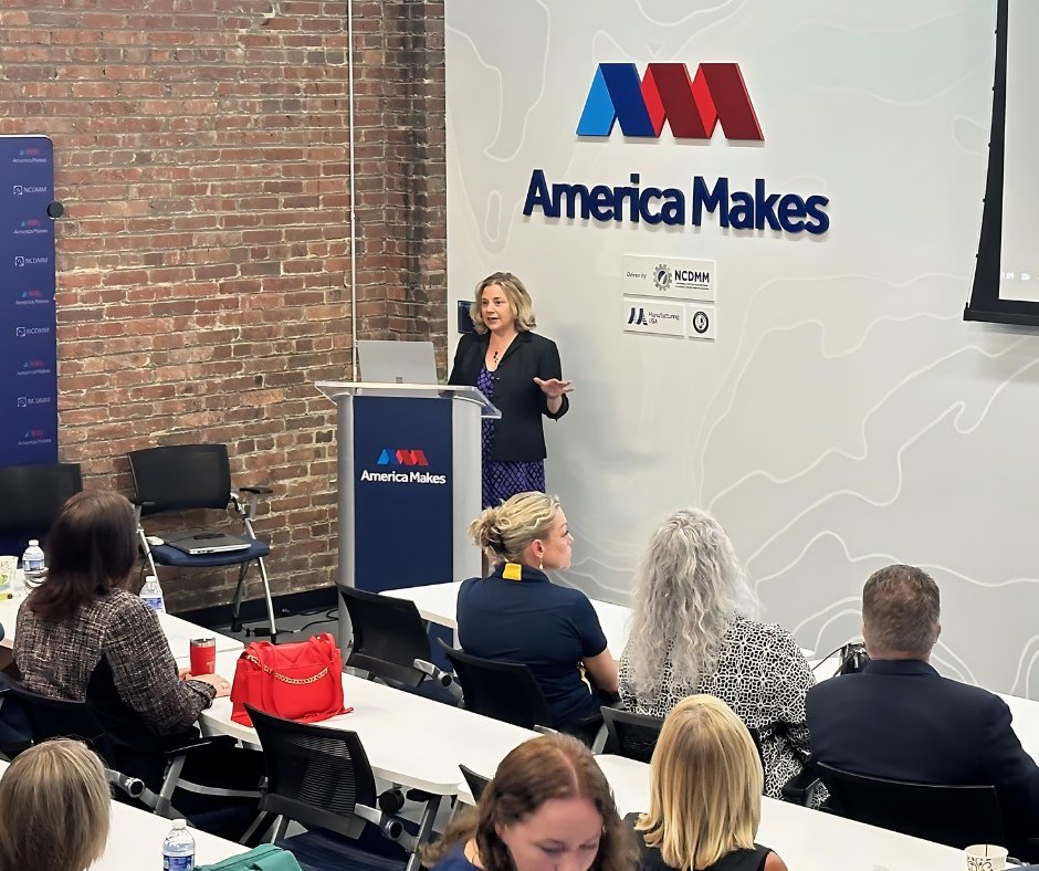 AmericaMakes's tweet photo. @AmericaMakes hosted the @ywchamber's Lattes with Legislators event, convening nearly 50 Chamber members. The event featured Kimberly Murnieks, the Director of the Ohio Office of Budget and Management. The event concluded with private tours of America Makes and the @ybiTweets. https://t.co/f60tYfKhWf