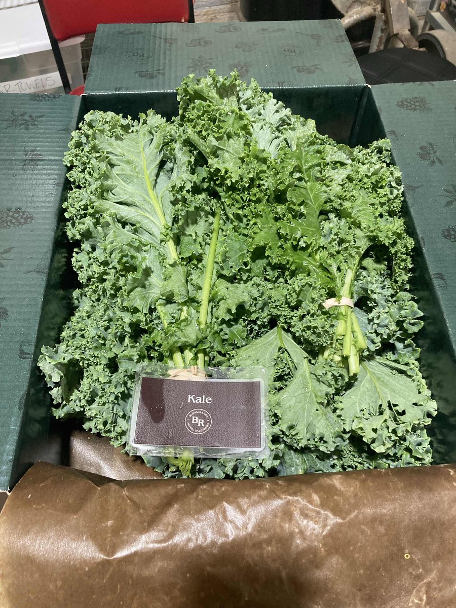 DrTanviSacharX's tweet photo. My clients first produce box launch started today. Started this product management last year in October. Love to see peoples visions come to life.  Seriously the best feeling. 🥺🥬 https://t.co/oYyy0XmXmP