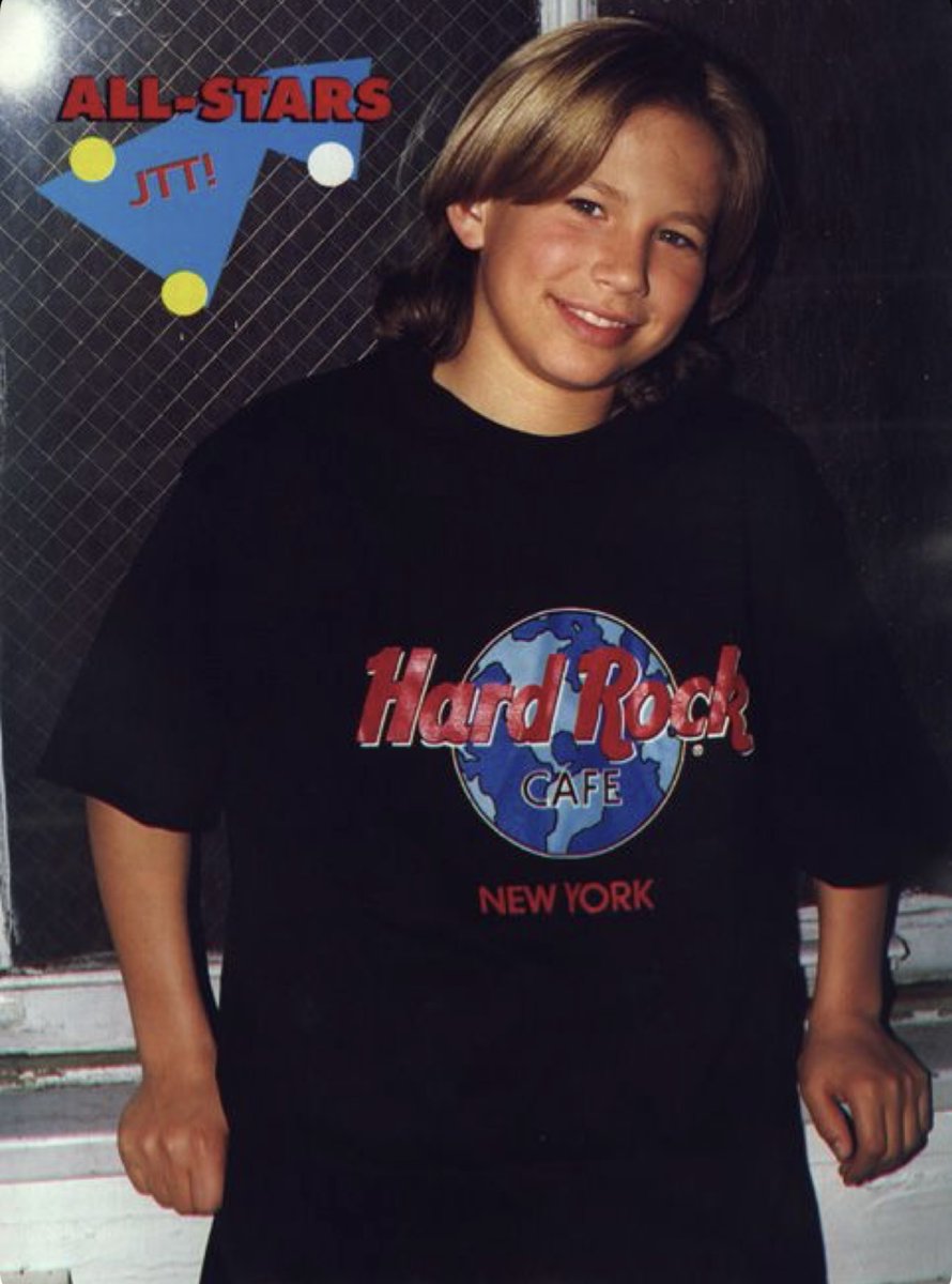 jttgirl's tweet photo. A little Jtt to make your day way better.❤️❤️☺️🦁
#jtt #jonathantaylorthomas #HomeImprovement #simba #thelionking #actors #Hollywood #movies #DisneyPlus #90s #90sshows #heartthrob #TwitterWorld #mondaythoughts #hairstyle #CelebrityPhotos #cute #adorable #Throwback #tomandhuck https://t.co/xwX9XzY4y5