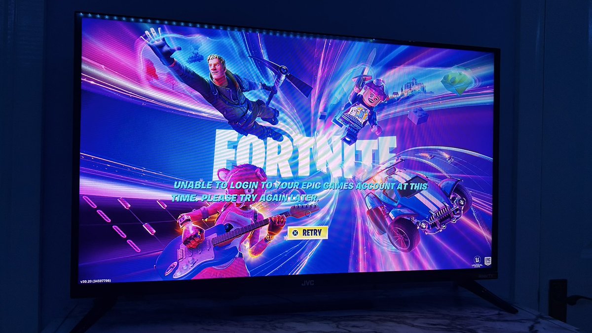 TheQuarkMan's tweet photo. @FortniteStatus unable to login on either mine or my son’s account. https://t.co/utJjc5KuER