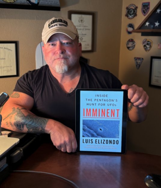 RealArea503's tweet photo. Can't wait to get my autographed copy.

This should be a hoot.  🤣 #ufotwitter #whoslue https://t.co/jZmcKFyWLm
