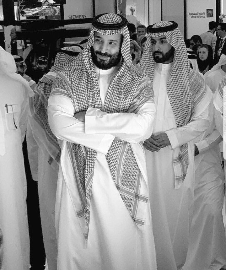 saudipopular's tweet photo. لأجل ضحكة عيونك جاتك بيوت القصيد أفواج
قصيد يذهب أنصار الأدب ويثير نقاده ❤️ https://t.co/tgp7STSjSg