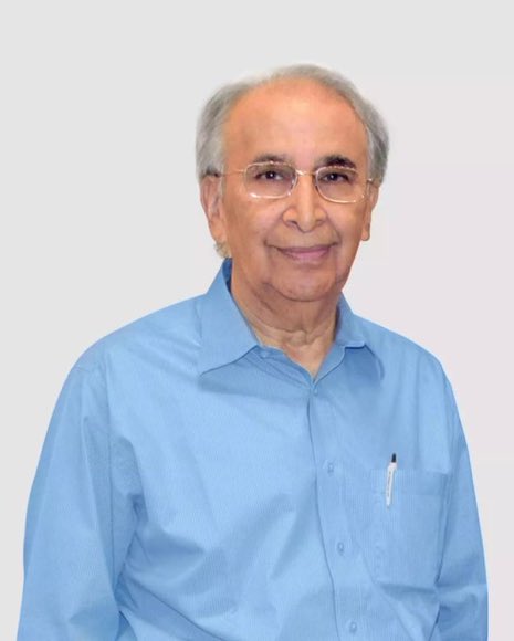 BesuraTaansane's tweet photo. Subhash Dandekar - founder of the iconic Camlin brand passed away today at the age of 81 

I can’t think of anyone from the 80s & 90s who didn’t use the legendary Camlin “compass box”

Even when Omega came up with a better looking box, Camlin was still the favourite

Om Shanti 🙏🏻❤️