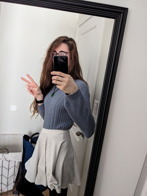 Feeling comfy today, hope you like <3 https://t.co/NOo9sJvscC<a href="/tag/fall"class="tags"><span>#fall</span></a><a href="/tag/cozy"class="tags"><span>#cozy</span></a><a href="/tag/creator"class="tags"><span>#creator</span></a><a href="/tag/influencer"class="tags"><span>#influencer</span></a><a href="/tag/fallfashion"class="tags"><span>#fallfashion</span></a>