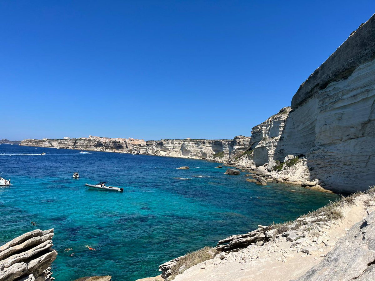 emma_bndlr's tweet photo. @gaspardooo La Corse 😍 https://t.co/MTVPEYSZAP