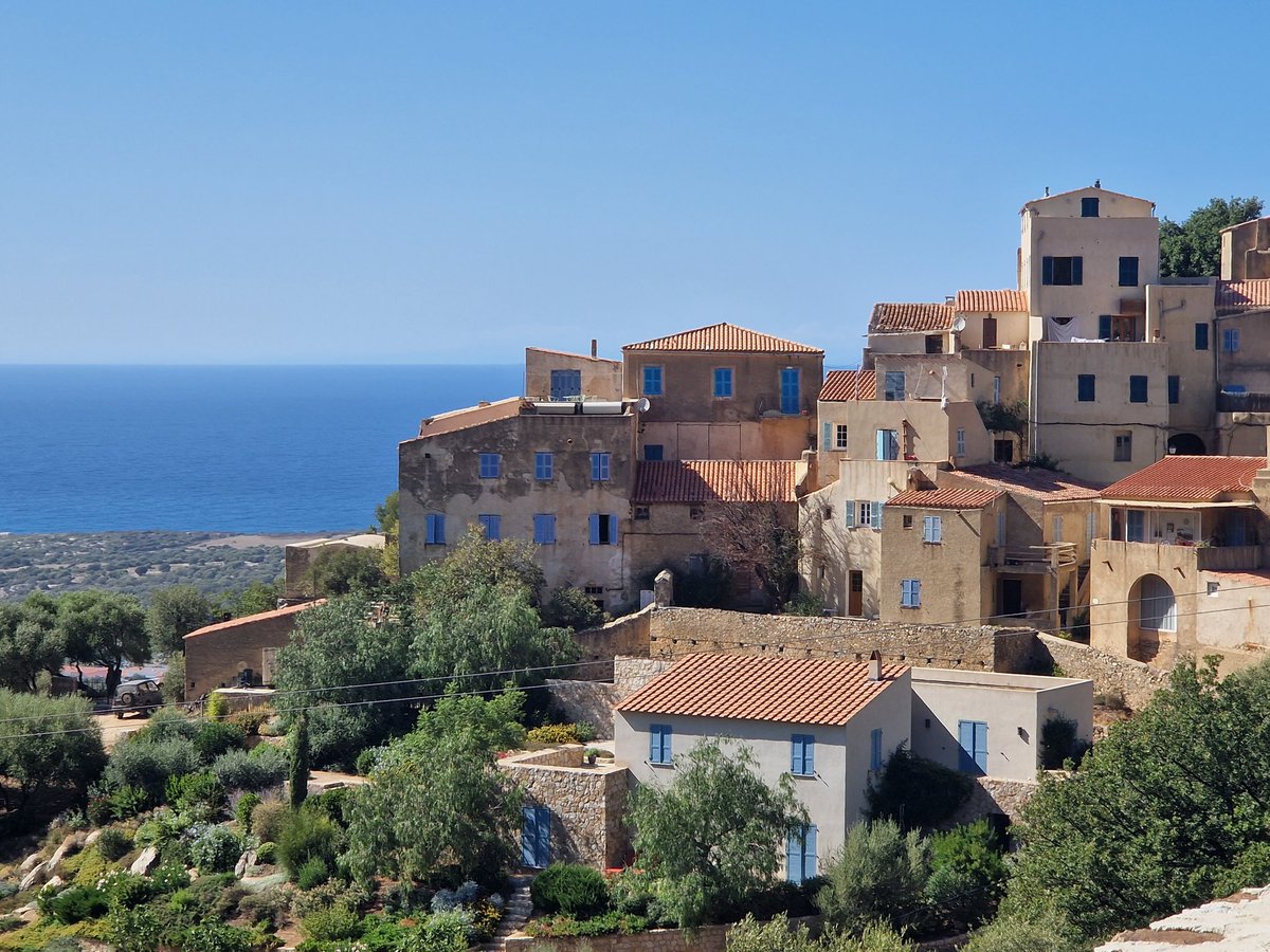 emma_bndlr's tweet photo. @gaspardooo La Corse 😍 https://t.co/MTVPEYSZAP