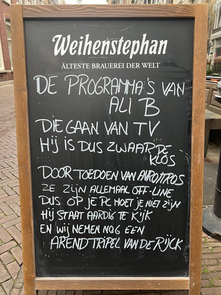 Er is geen bal op de TV…..