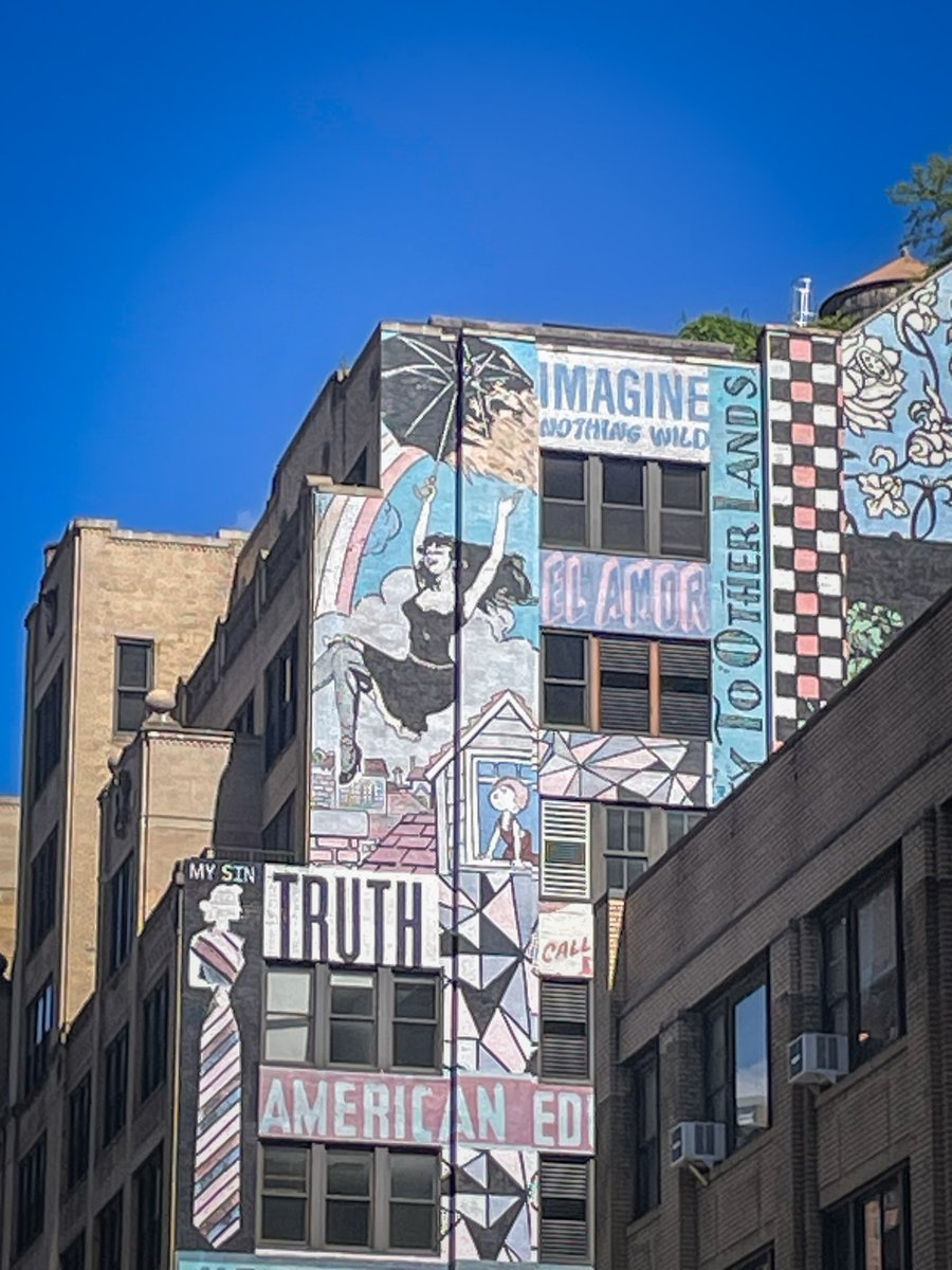 JustGoSoloTrav's tweet photo. Street art as seen from the bus depot near Times Square.
#streetart #mural #graffiti #travel #nyc #justGo #solotravel #localcolor #streetlife #publicart https://t.co/r8Jeate60O