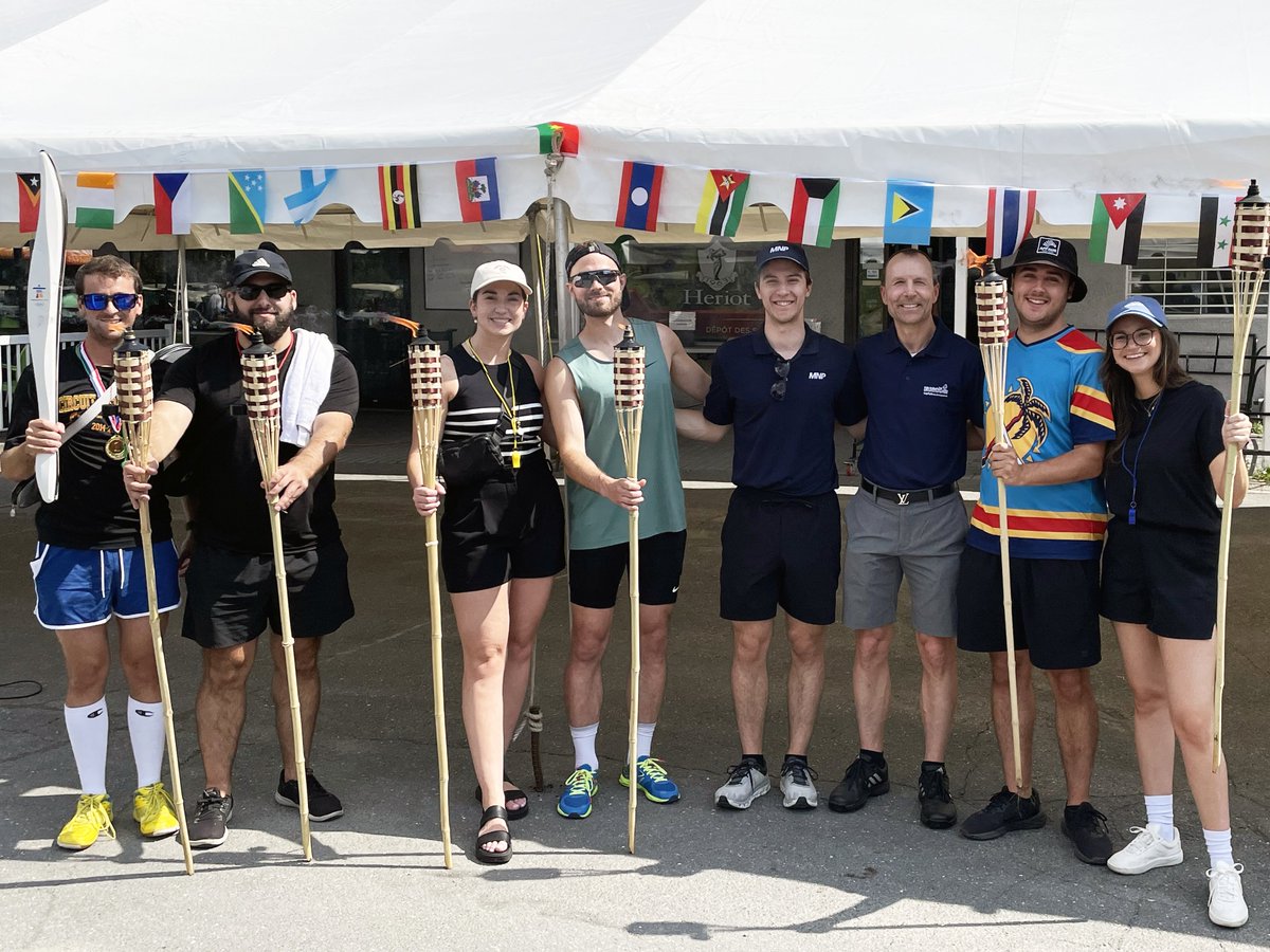 AlexandreDesbi9's tweet photo. C’est donc avec joie que mon collègue Mario Sévigny et moi avons participé dernièrement à la Classique de Golf de la @JCCDrummond  présentée par @Promutuel  Assurance Centre-Sud.

Félicitations au comité organisateur,  aux bénévoles ainsi qu'aux partenaires. 
#drummondville https://t.co/GVx1d2OkGu